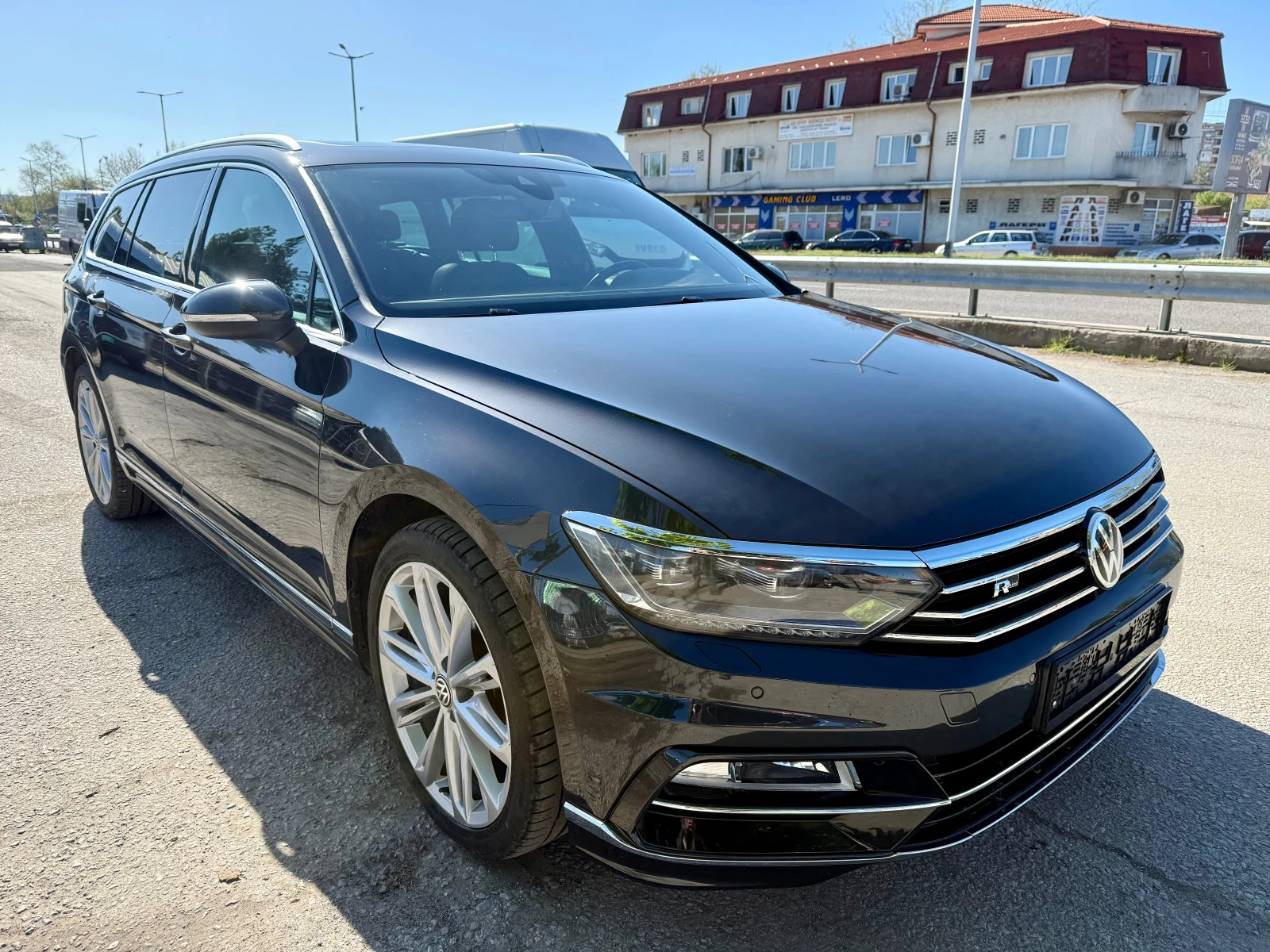 VW Passat 2.0 TDI R-line Matrix LED Digital - изображение 6