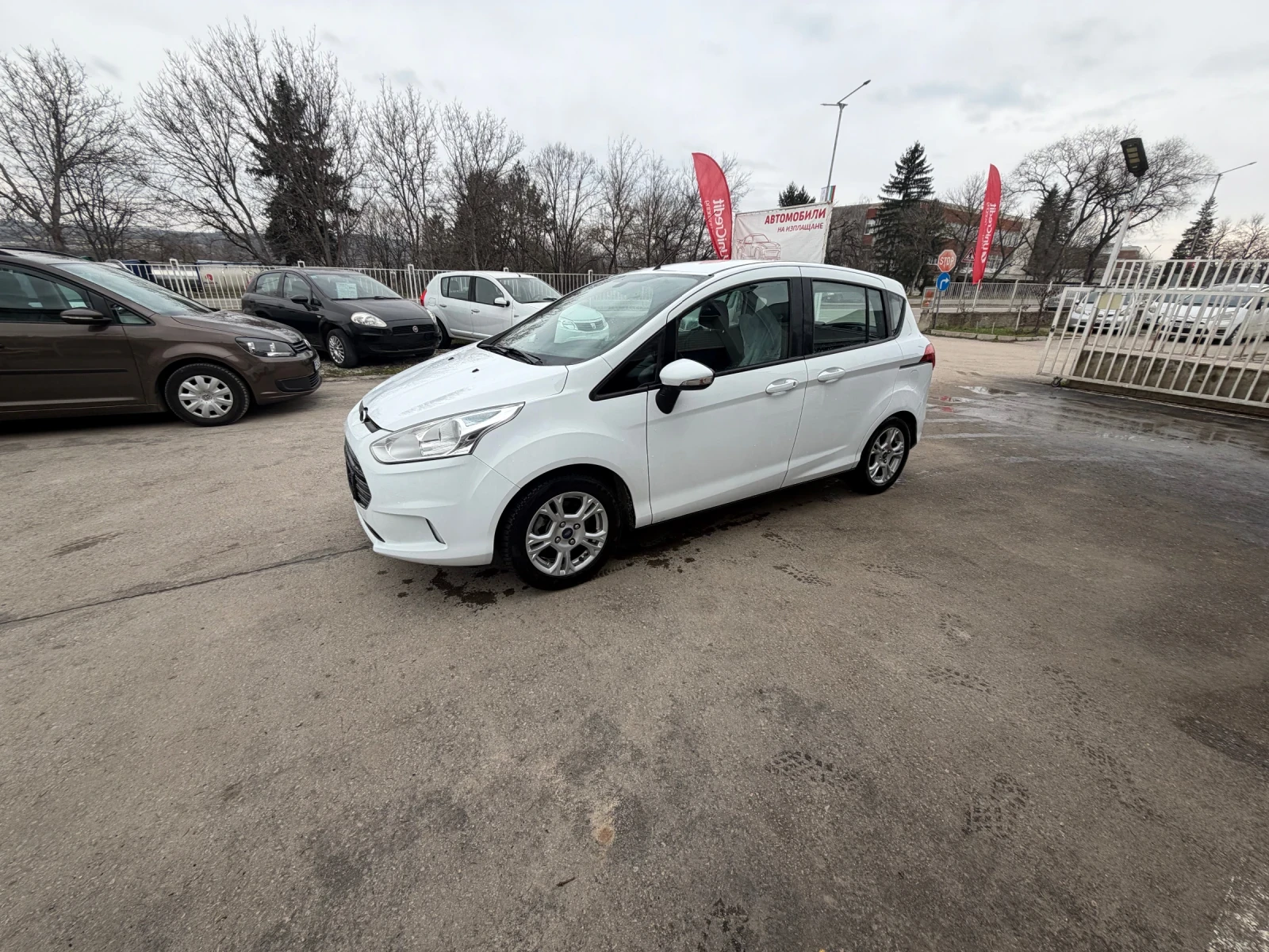 Ford B-Max 1.4i-LPG, снимка 4 - Автомобили и джипове - 51476908