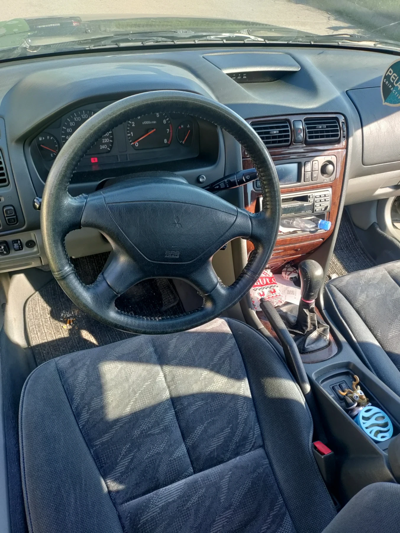 Mitsubishi Galant Седан - изображение 8