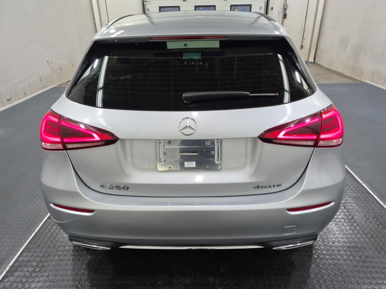 Mercedes-Benz A 250 AMG LINE/FULL DIGITAL/KEYLESS - изображение 6