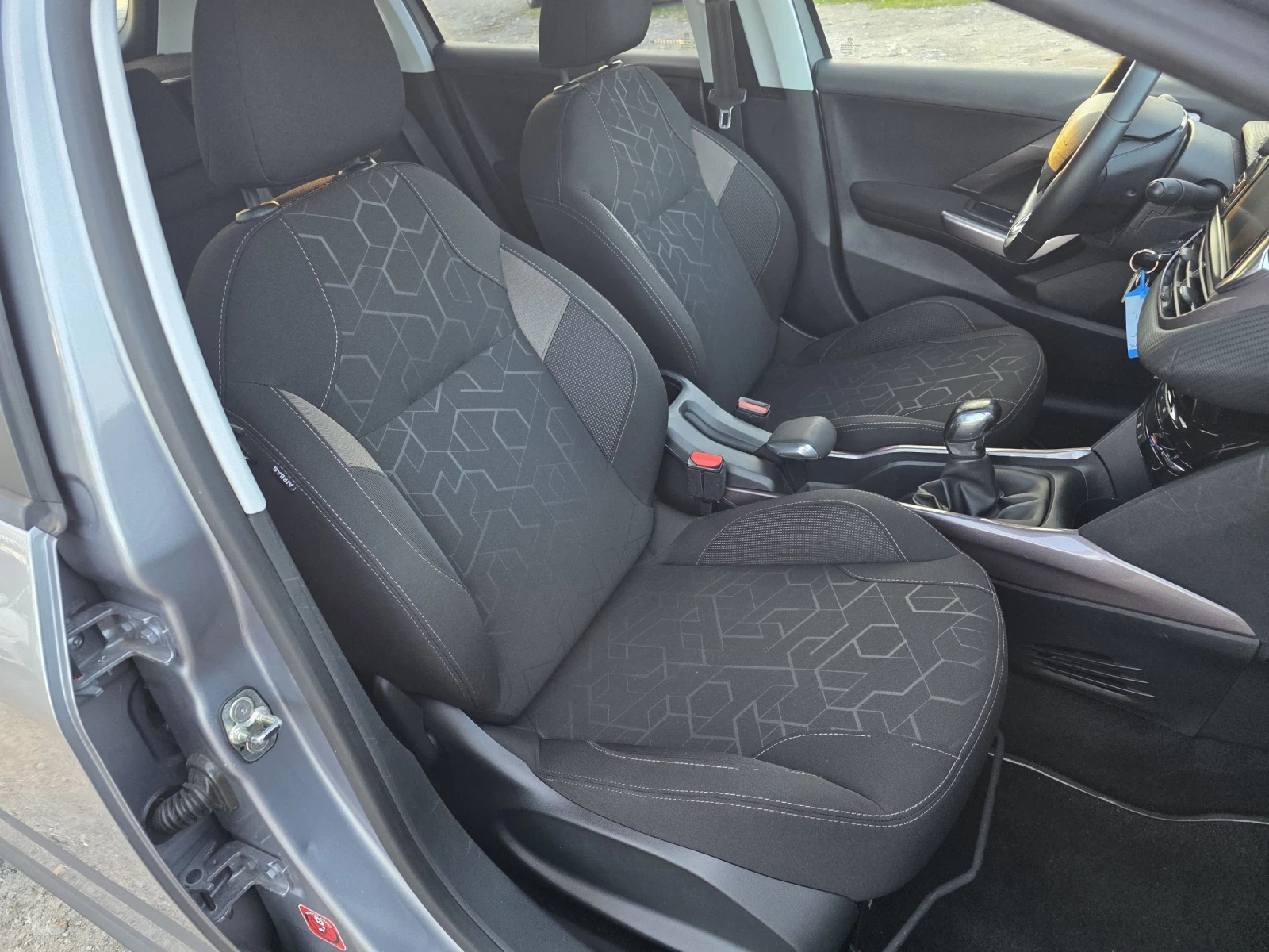 Peugeot 2008 1.6 HDI 93k.c | Mobile.bg � ����������� 9