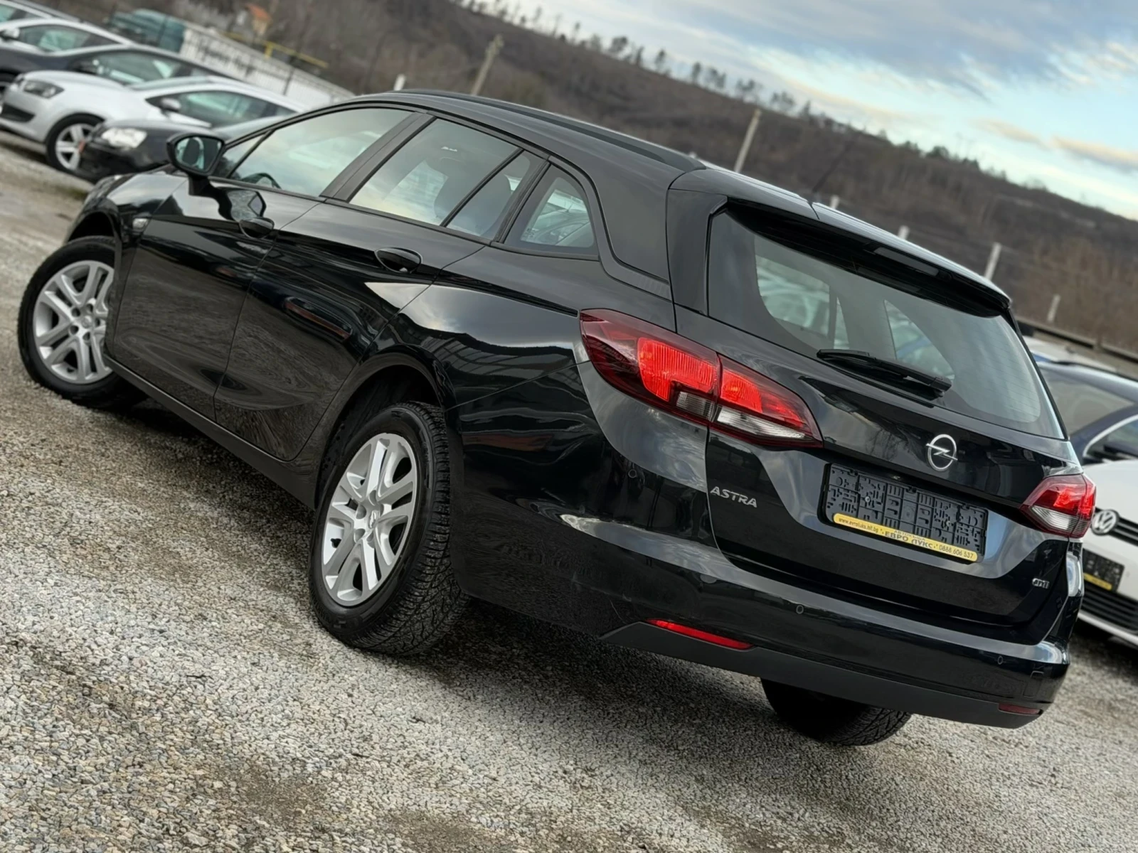 Opel Astra 1.6CDTI 136кс 6с CarPlay ПОДГРЕВ/+ НА ВОЛАНА FULL  - изображение 4