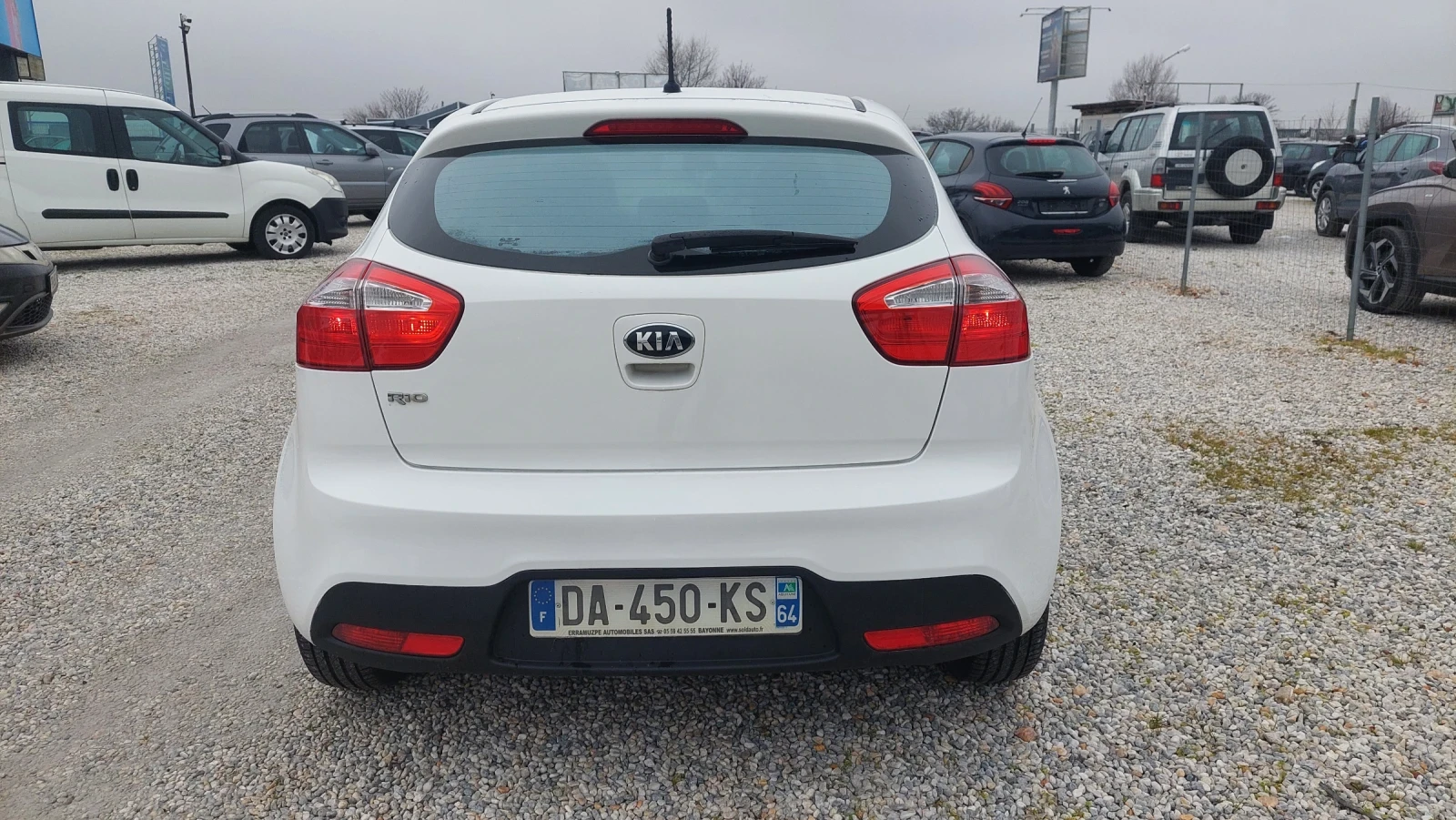 Kia Rio 1.3i-ТОП СЪСТОЯНИЕ - изображение 5