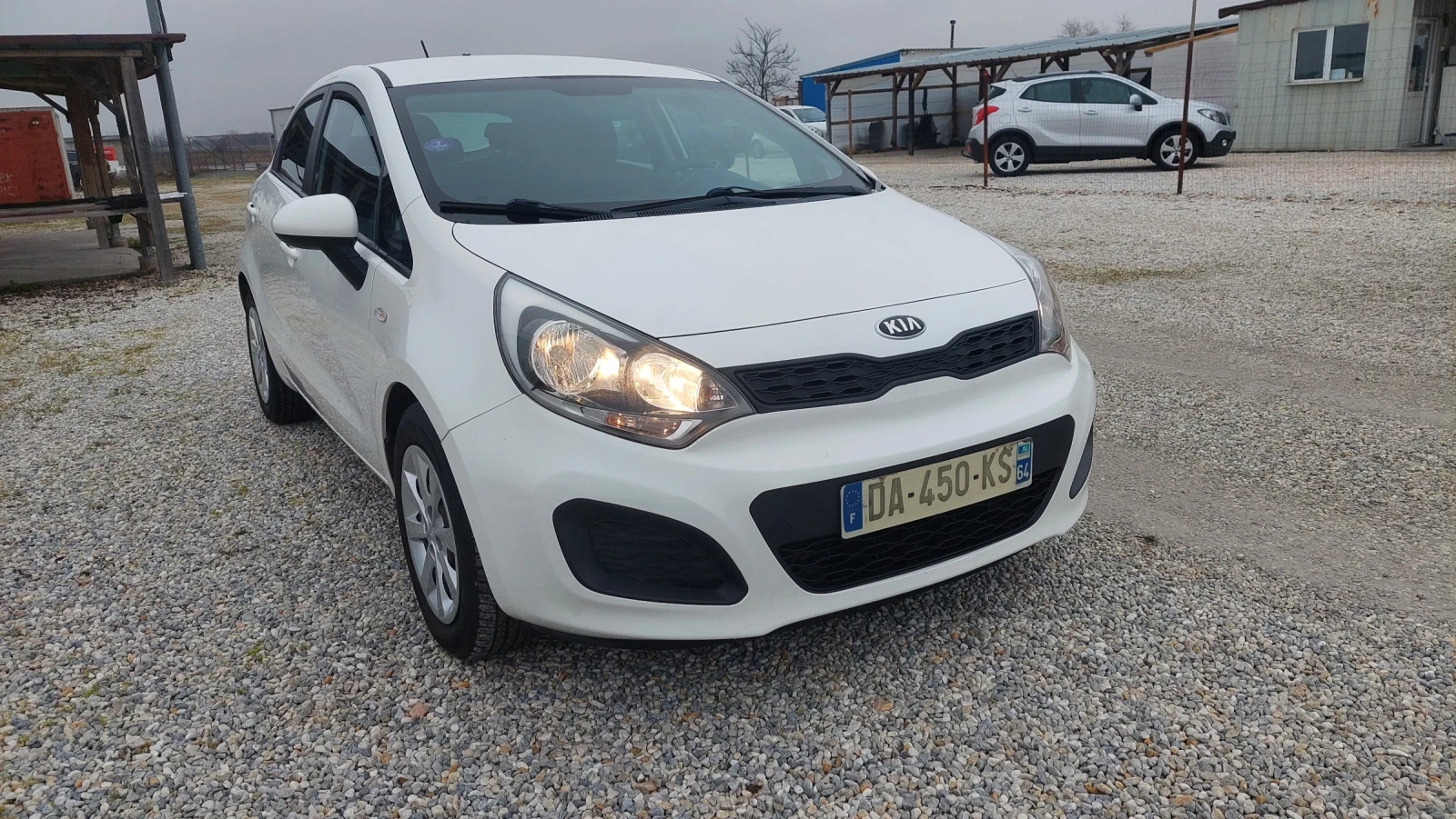 Kia Rio 1.3i-ТОП СЪСТОЯНИЕ - изображение 3
