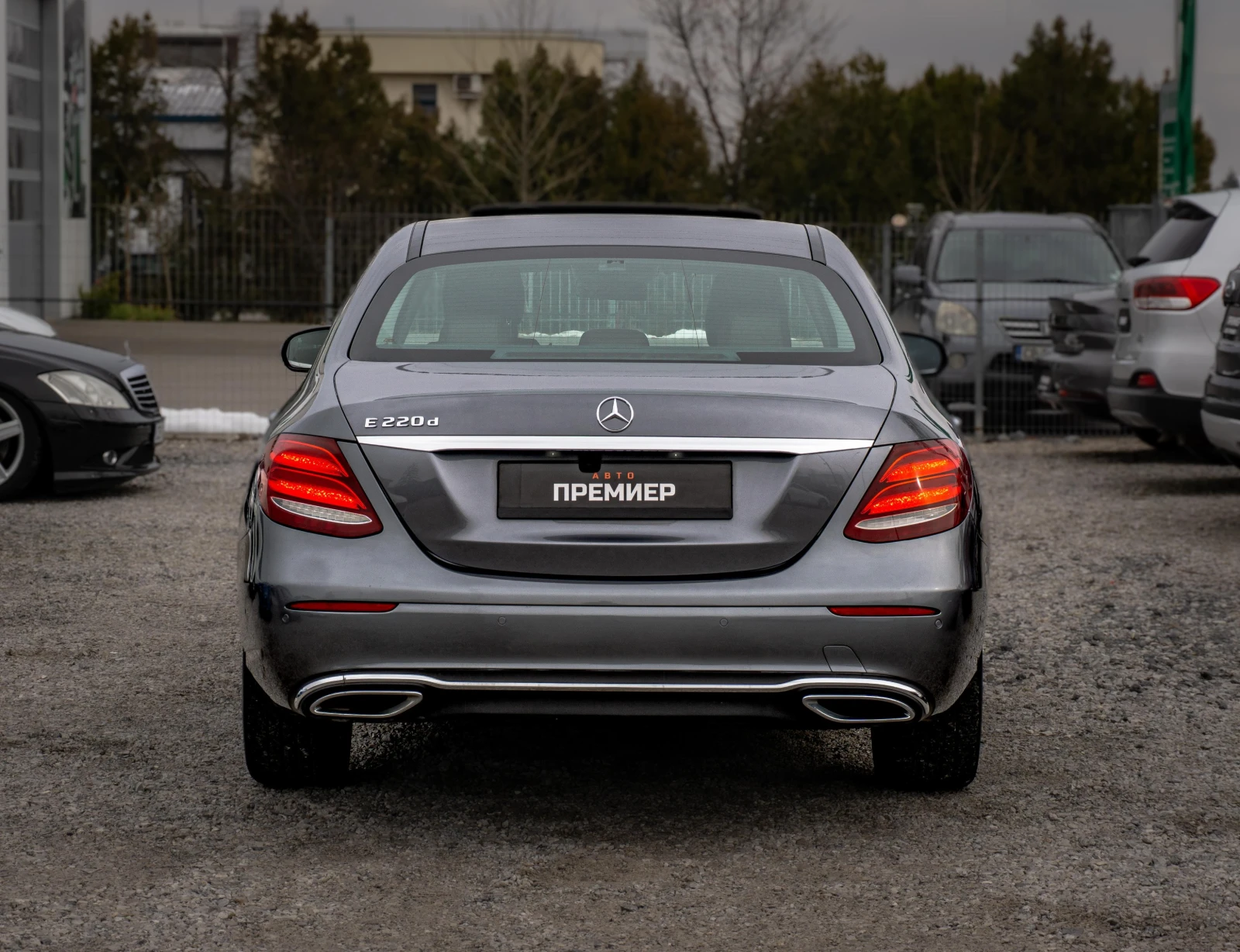 Mercedes-Benz E 220 CDI-ПЕРФЕКТЕН-6М.ГАРАНЦИЯ-РЕАЛНИ КМ. - изображение 5