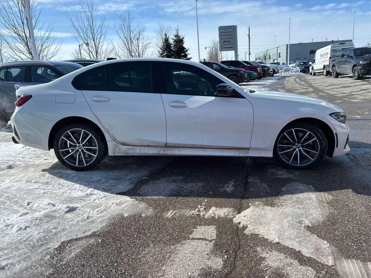 BMW 330 *  xDrive * CARFAX * 360 * ГУМИ * ГЕНЕРАЦИЯ - изображение 3