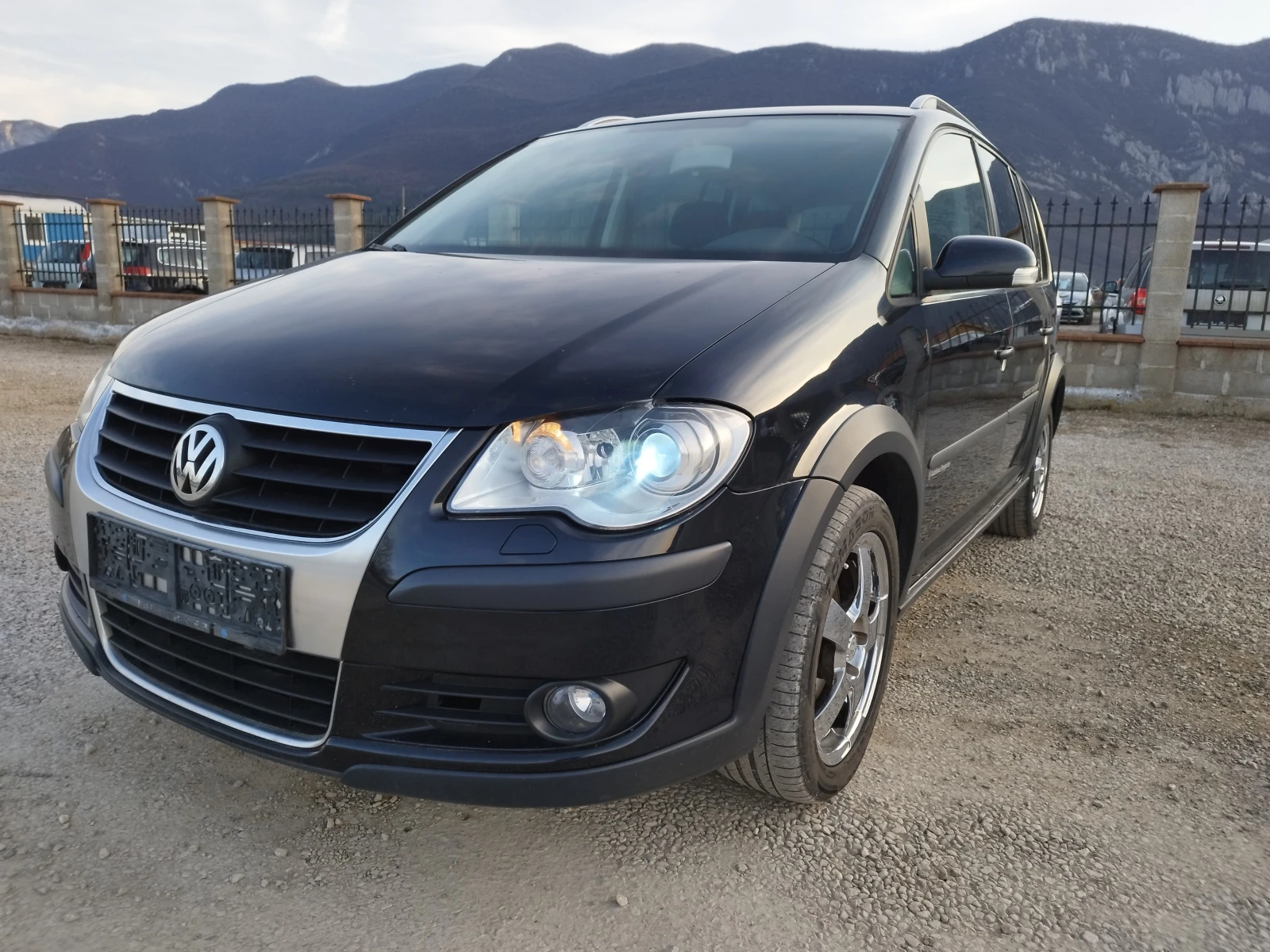 VW Touran 2.0 Tdi BMM CROSS