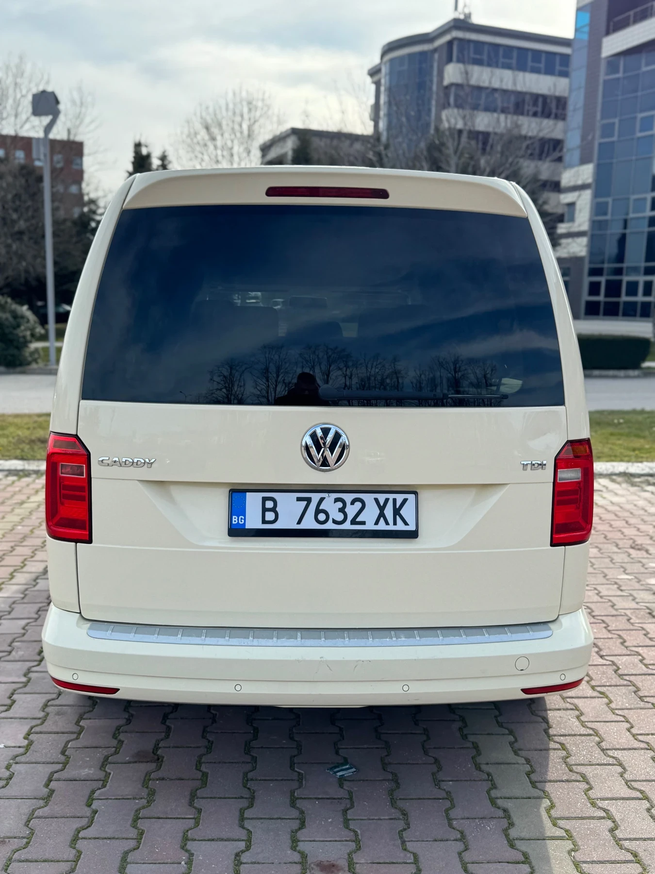 VW Caddy 2.0 TDI 6+ 1, снимка 5 - Автомобили и джипове - 53839080