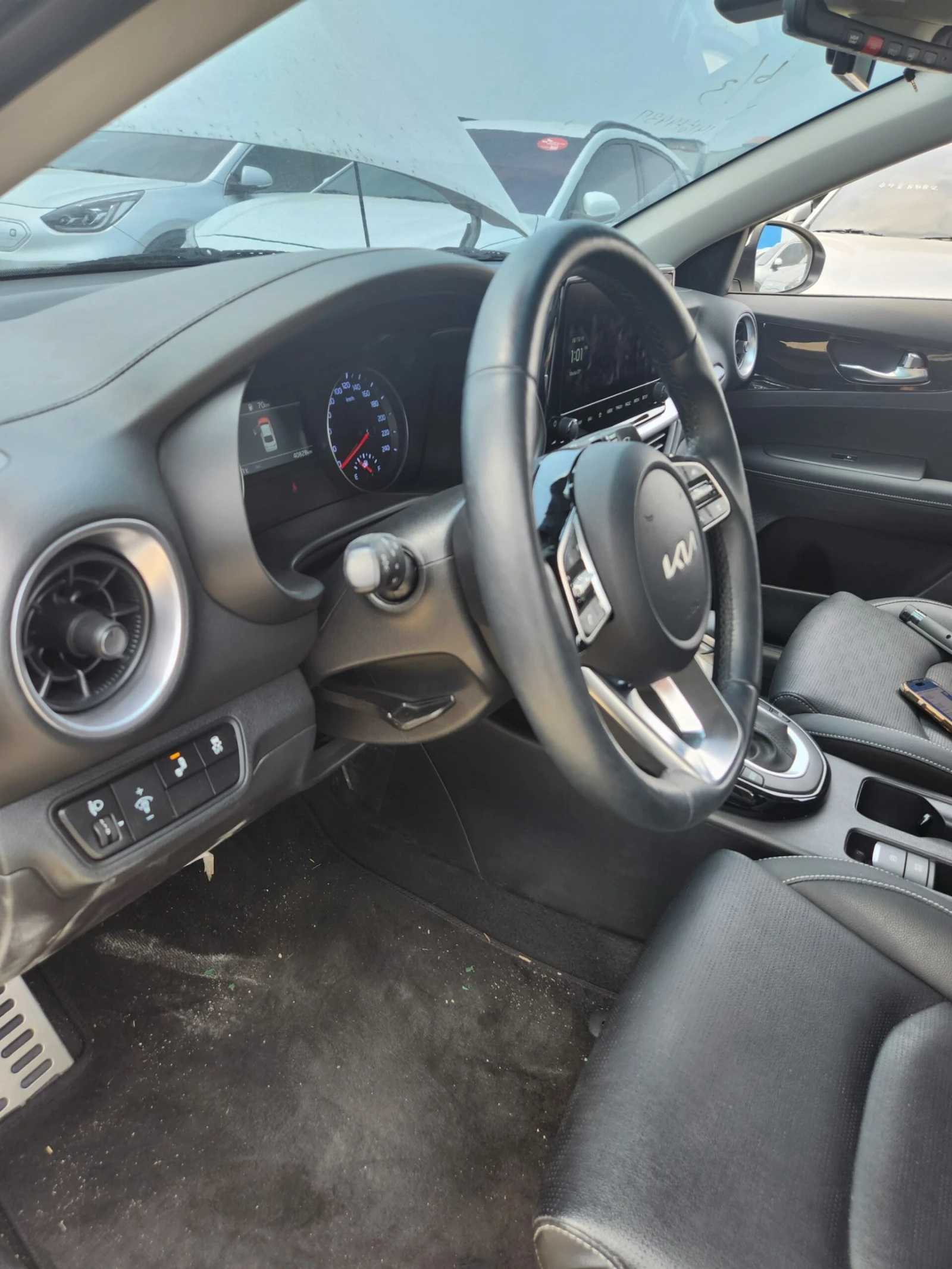 Kia K3 1.6 MPI - ОЧАКВАН ВНОС, снимка 4 - Автомобили и джипове - 55091049