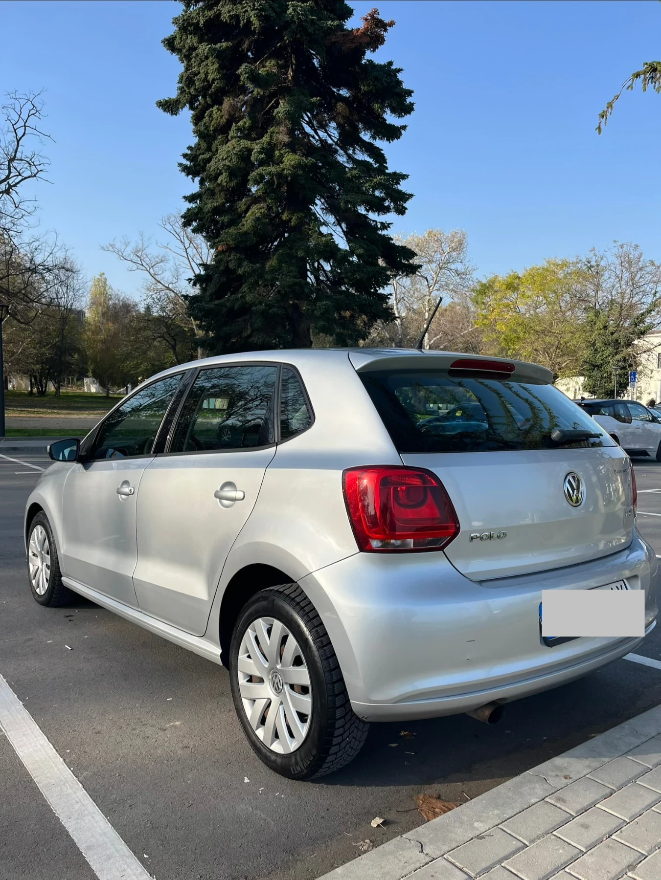 VW Polo 1.6 TDI DSG 7 скорости, снимка 7 - Автомобили и джипове - 55420815