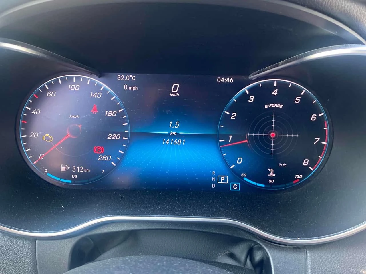 Mercedes-Benz C 300 4MATIC * ГЛАВНО ПРЕДСТАВИТЕЛСТВО НА MERCEDES* , снимка 8 - Автомобили и джипове - 55460167