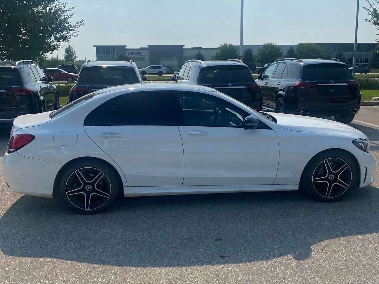 Mercedes-Benz C 300 4MATIC * ГЛАВНО ПРЕДСТАВИТЕЛСТВО НА MERCEDES* , снимка 4 - Автомобили и джипове - 55460167