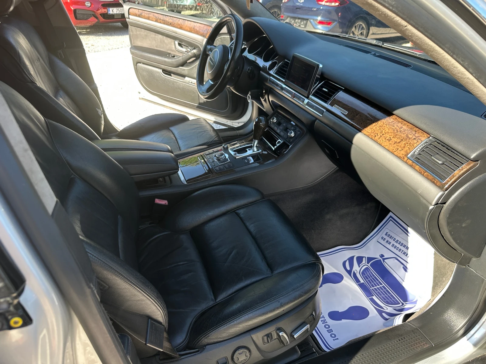 Audi A8 4.2-MPI* Quattro* Газ-Бензин* Xenon* , снимка 13 - Автомобили и джипове - 55492934