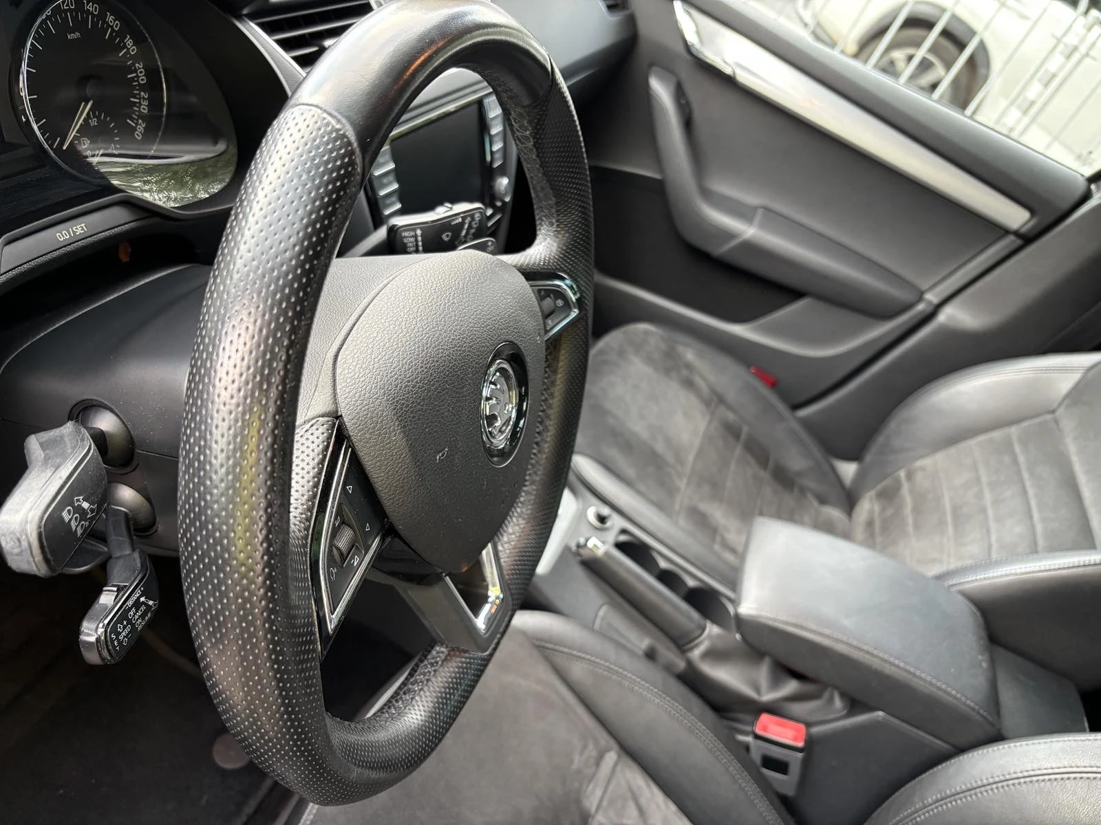 Skoda Octavia 1.8tfsi Full, снимка 8 - Автомобили и джипове - 55938129