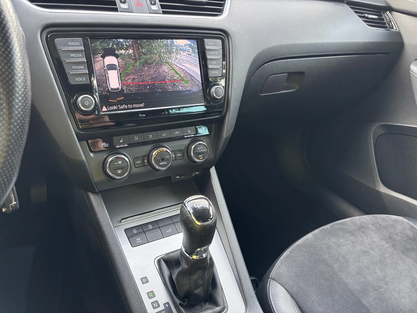 Skoda Octavia 1.8tfsi Full, снимка 13 - Автомобили и джипове - 55938129