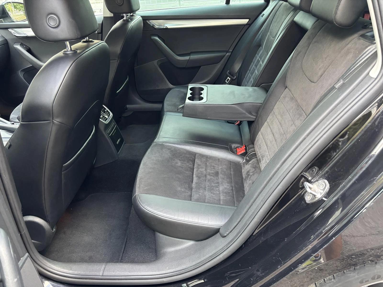 Skoda Octavia 1.8tfsi Full, снимка 12 - Автомобили и джипове - 55938129