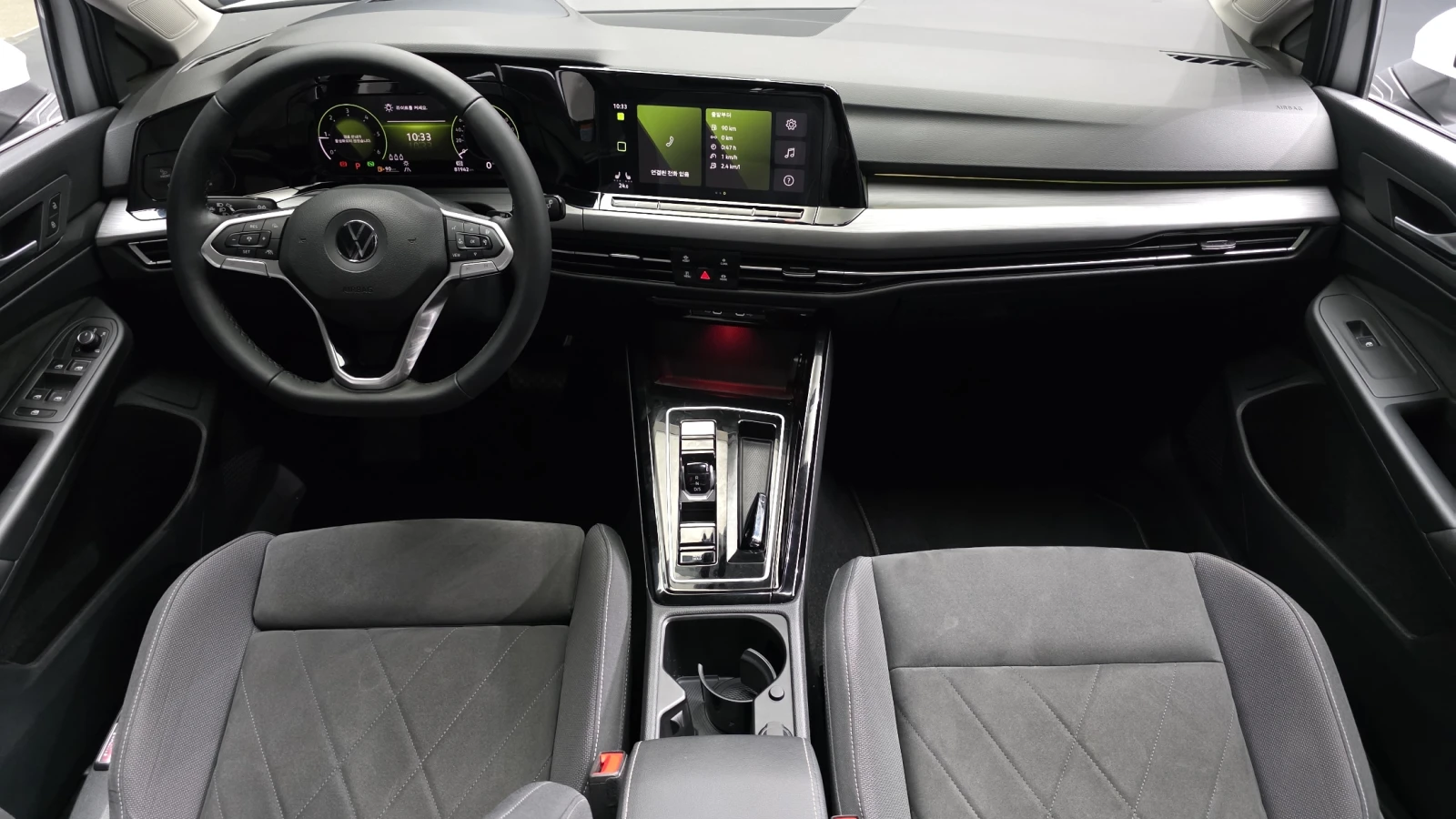 VW Golf 2.0 TDI* HUD* BLIND SPOT* МАСАЖ* ПОДГРЕВ ВОЛАН* КР, снимка 7 - Автомобили и джипове - 55983937