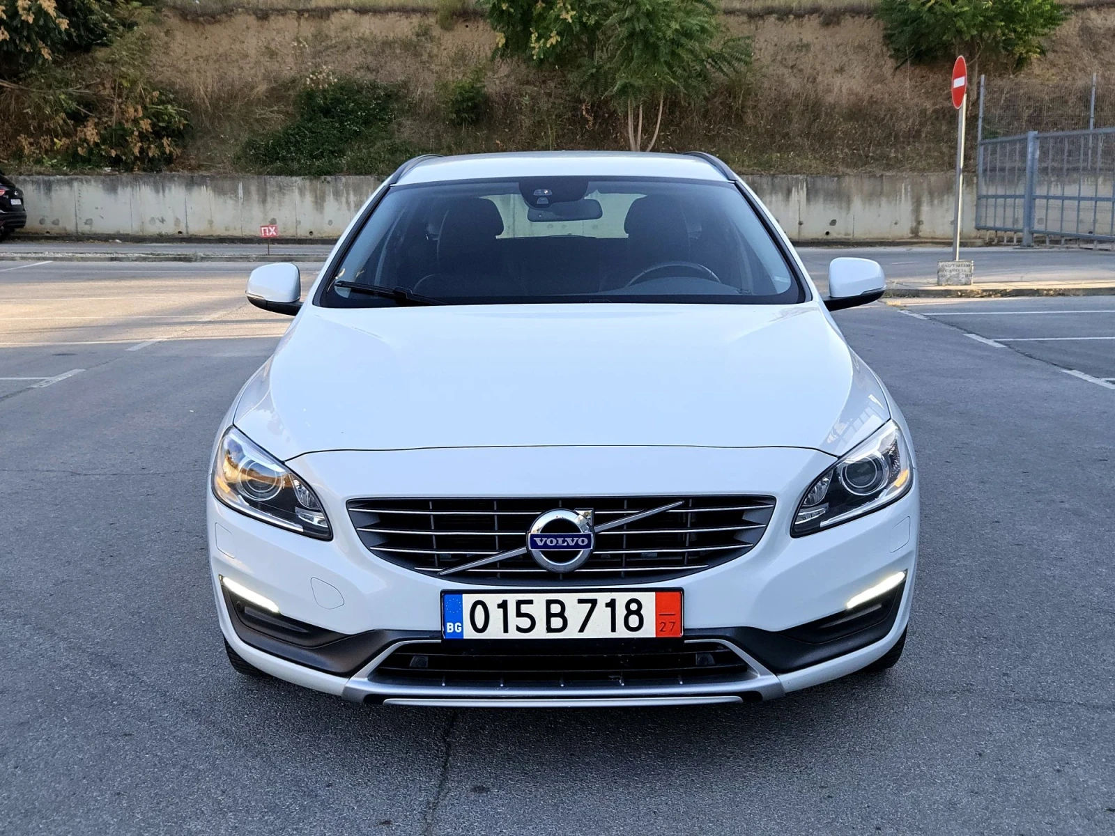 Volvo V60 R-DESIGN 