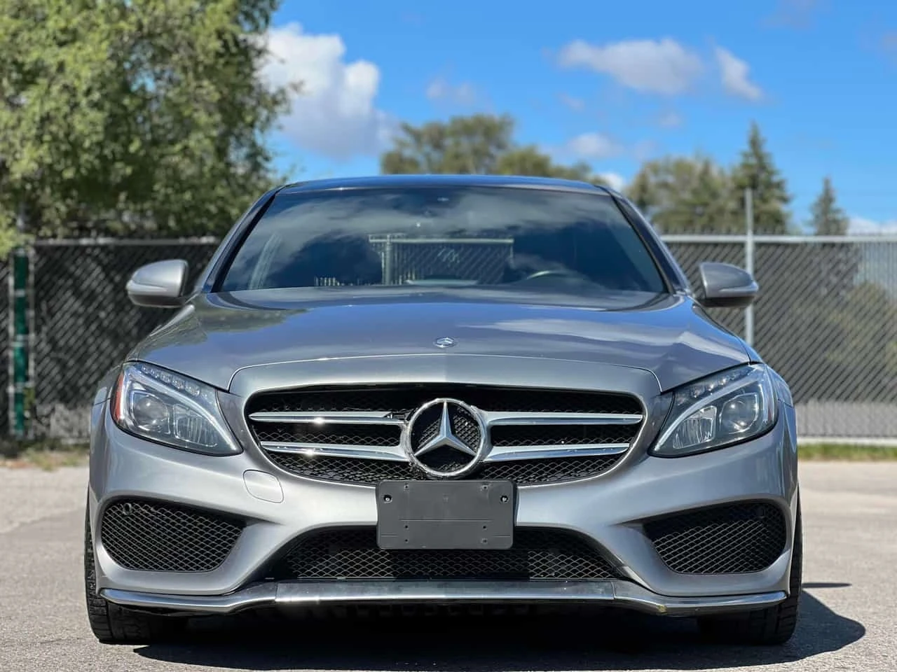 Mercedes-Benz C 300 4MATIC | CARFAX | АВТОКРЕДИТ БЕЗ ПЪРВОНАЧАЛНА, снимка 2 - Автомобили и джипове - 56228457