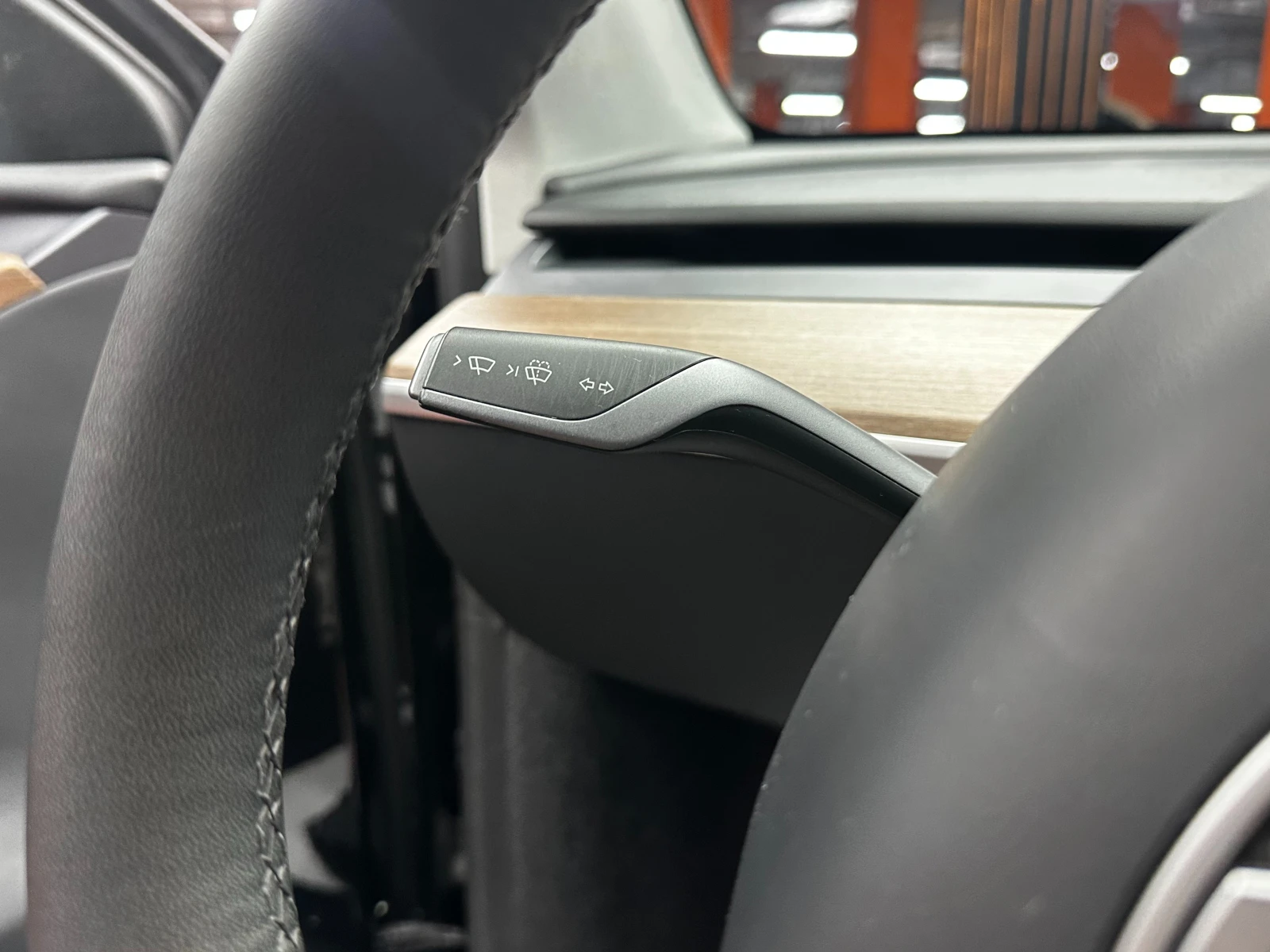 Tesla Model Y 2024/Austria/LFP/HW4/AMD RYZEN/������� � ����� | Mobile.bg � ����������� 15