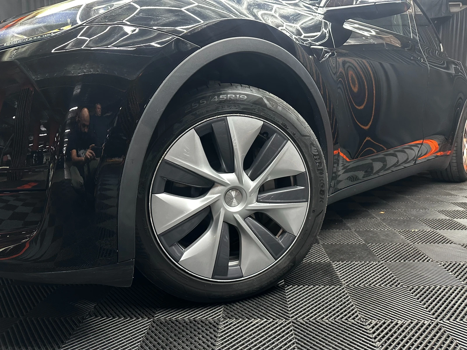 Tesla Model Y 2024/Austria/LFP/HW4/AMD RYZEN/������� � ����� | Mobile.bg � ����������� 2