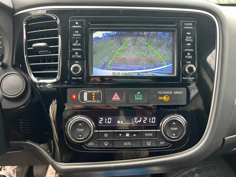 Mitsubishi Outlander 2.0 MIVEC Diamant, снимка 11 - Автомобили и джипове - 47857896