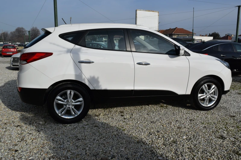 Hyundai IX35 1.7 crdi* Euro5B* Полукожа* Подгрев* 6 Скорости* , снимка 8 - Автомобили и джипове - 52840122
