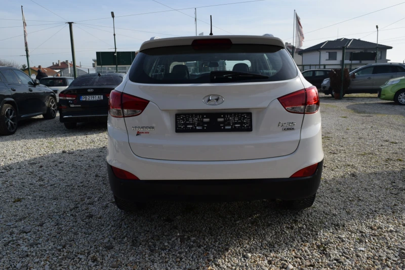 Hyundai IX35 1.7 crdi* Euro5B* Полукожа* Подгрев* 6 Скорости* , снимка 6 - Автомобили и джипове - 52840122