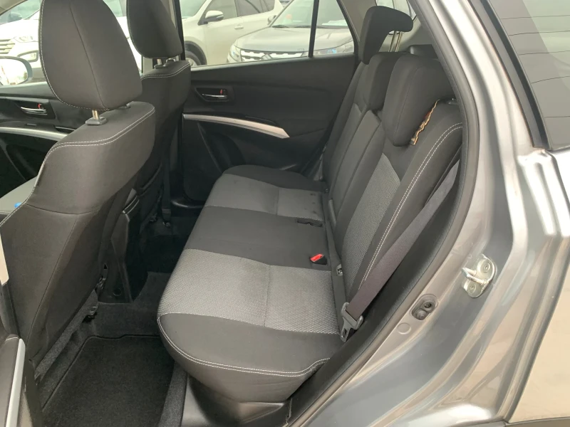 Suzuki SX4 S-Cross 1.6D 120кс 6 скорости нави, снимка 15 - Автомобили и джипове - 53010047