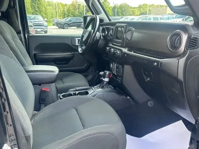 Jeep Wrangler * 4x4 * CARFAX * �������� * ��������� ���� �� �� * | Mobile.bg � ����������� 17