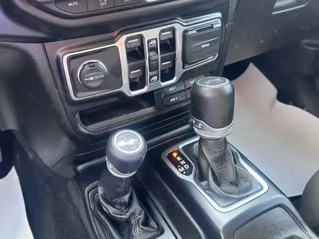 Jeep Wrangler * 4x4 * CARFAX * �������� * ��������� ���� �� �� * | Mobile.bg � ����������� 14