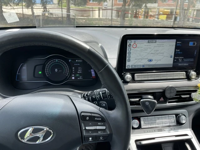 Hyundai Kona, снимка 8 - Автомобили и джипове - 54507548