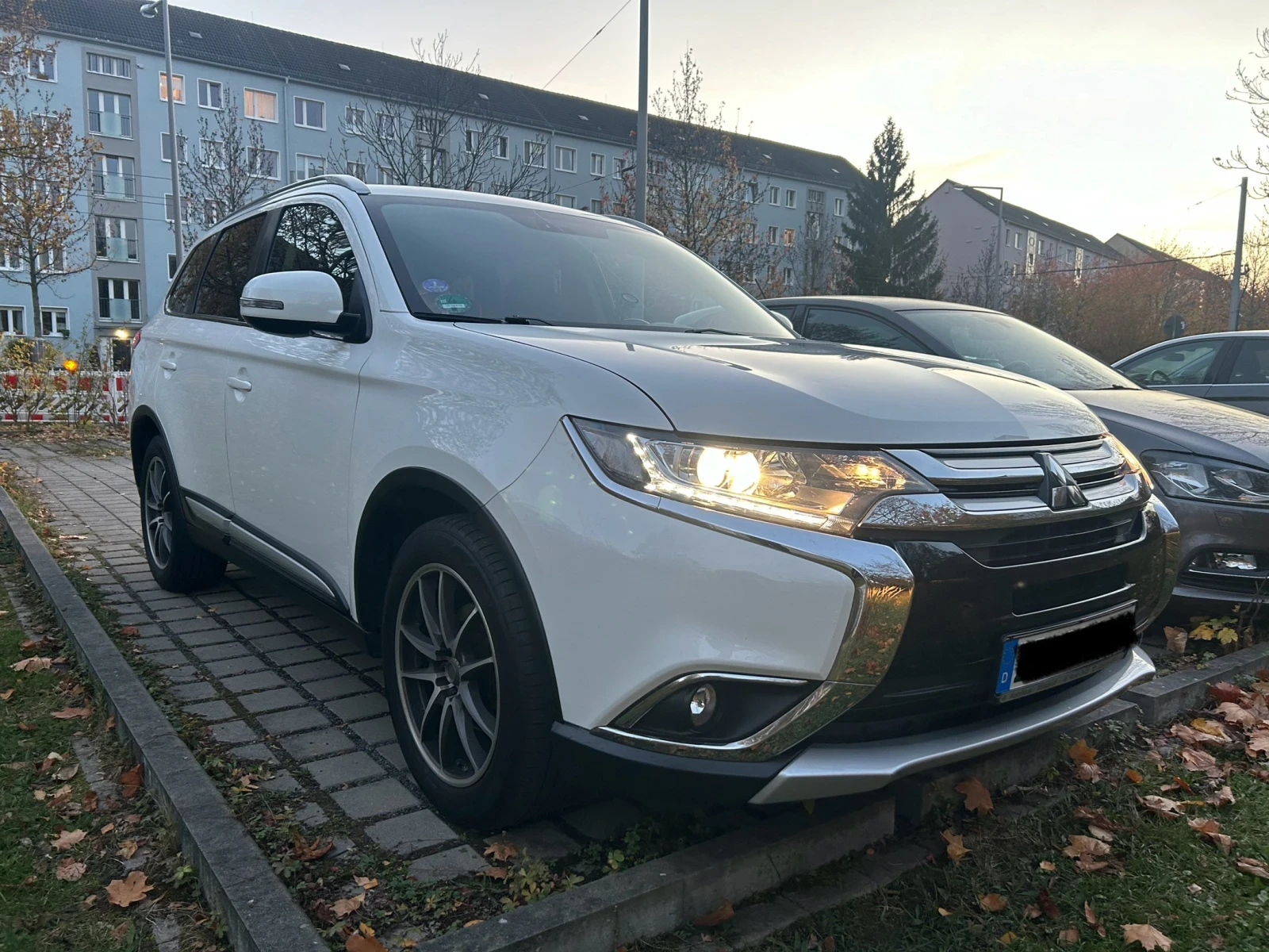 Mitsubishi Outlander 2.0 MIVEC Diamant - изображение 6