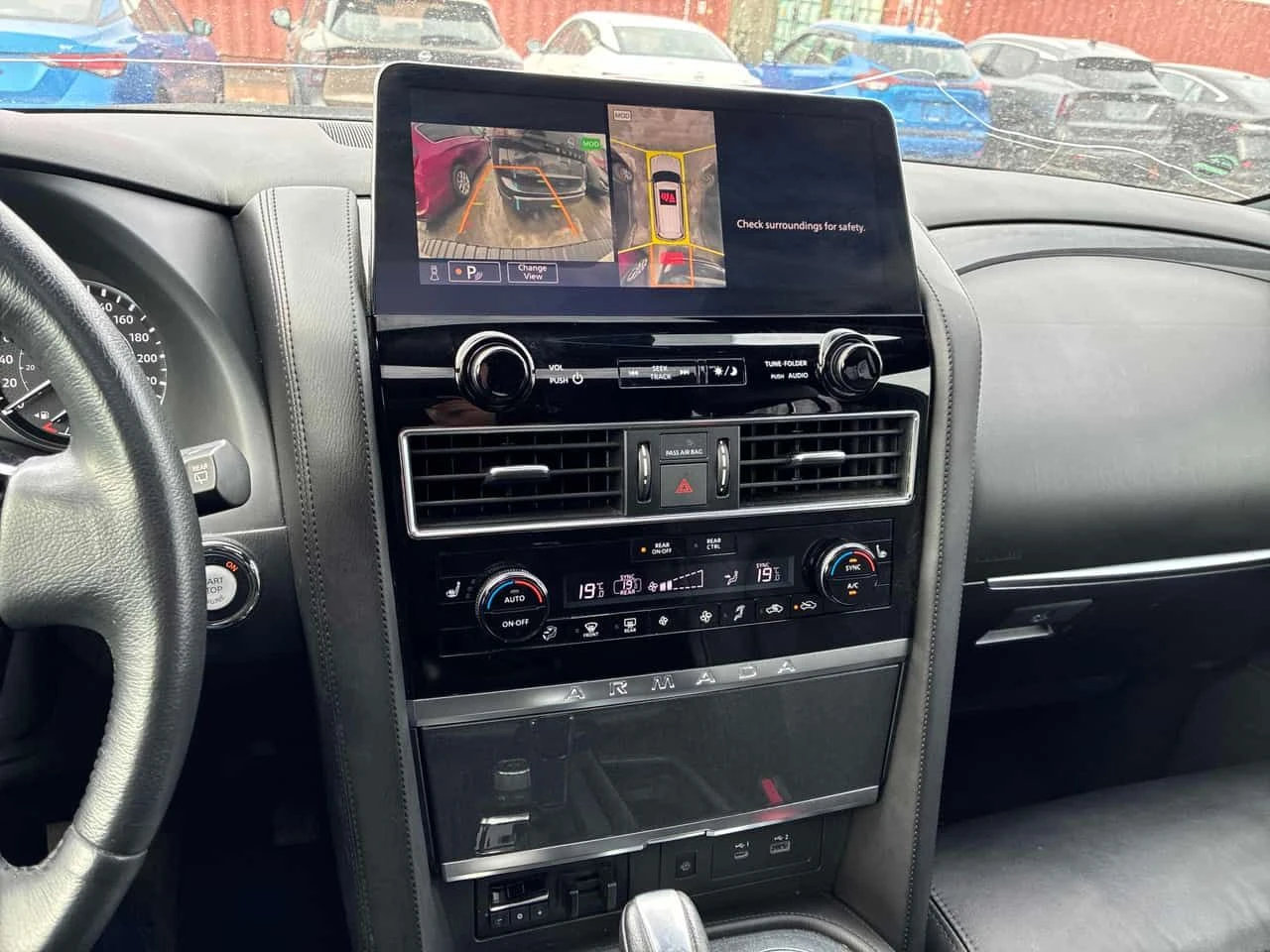 Nissan Armada * SL * ГЛАВНО ПРЕДСТАВИТЕЛСТВО* , снимка 9 - Автомобили и джипове - 54134852