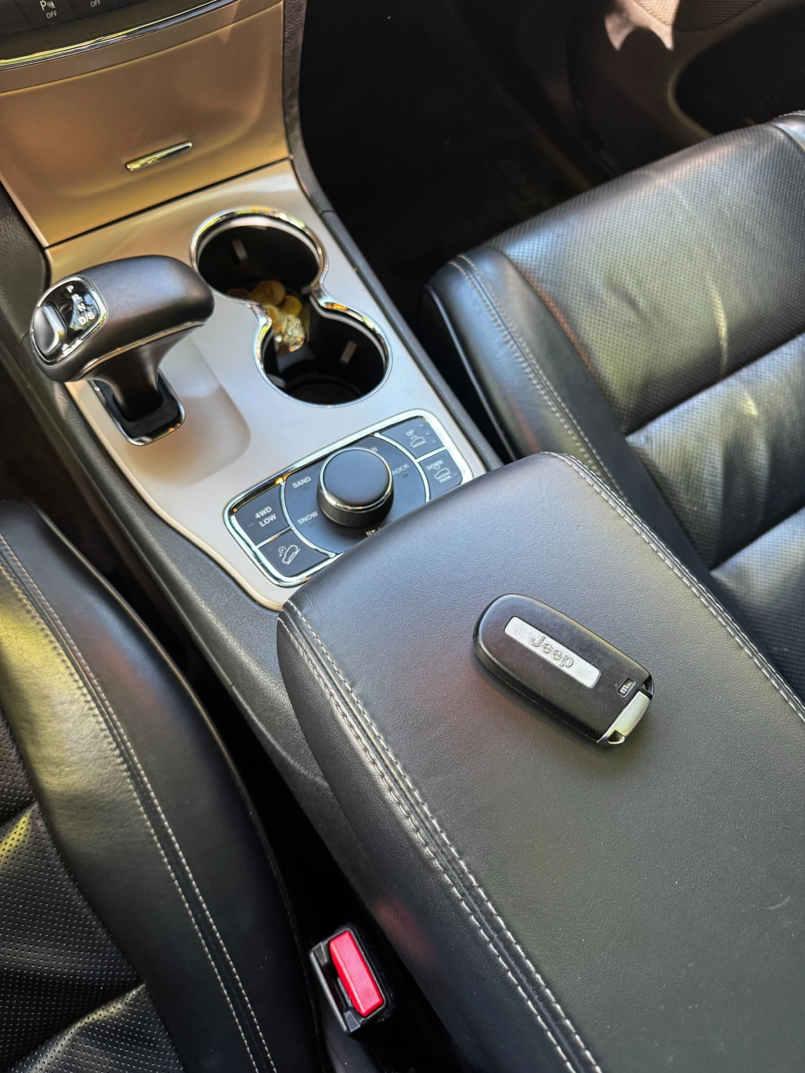 Jeep Grand cherokee Overland | Германия, снимка 17 - Автомобили и джипове - 54323187