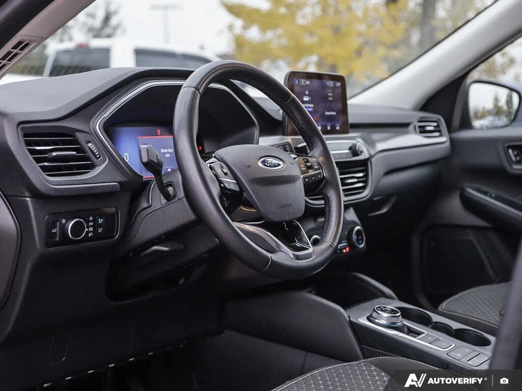 Ford Escape  Active AWD | Mobile.bg � ����������� 10