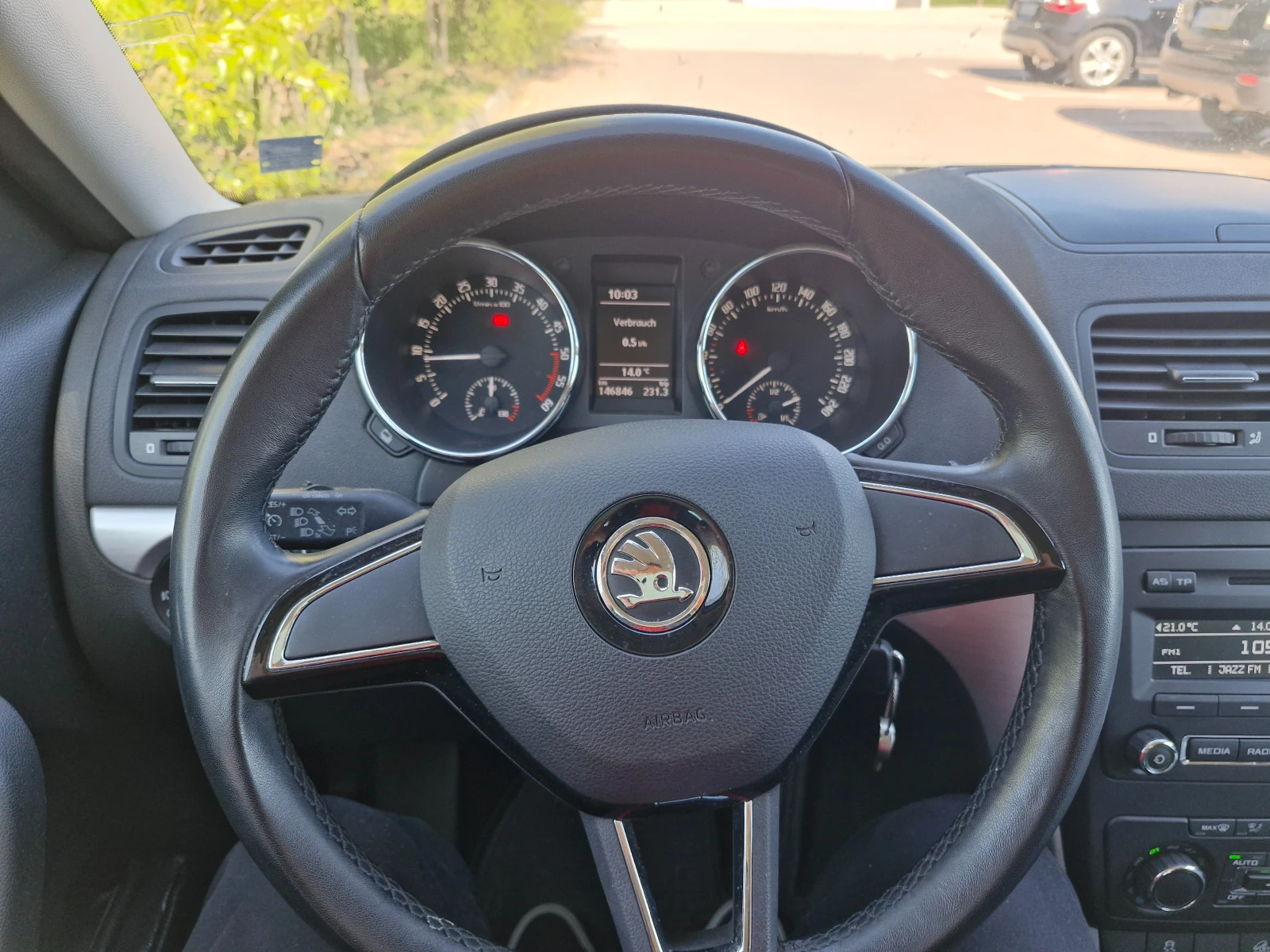 Skoda Yeti, снимка 5 - Автомобили и джипове - 54425175