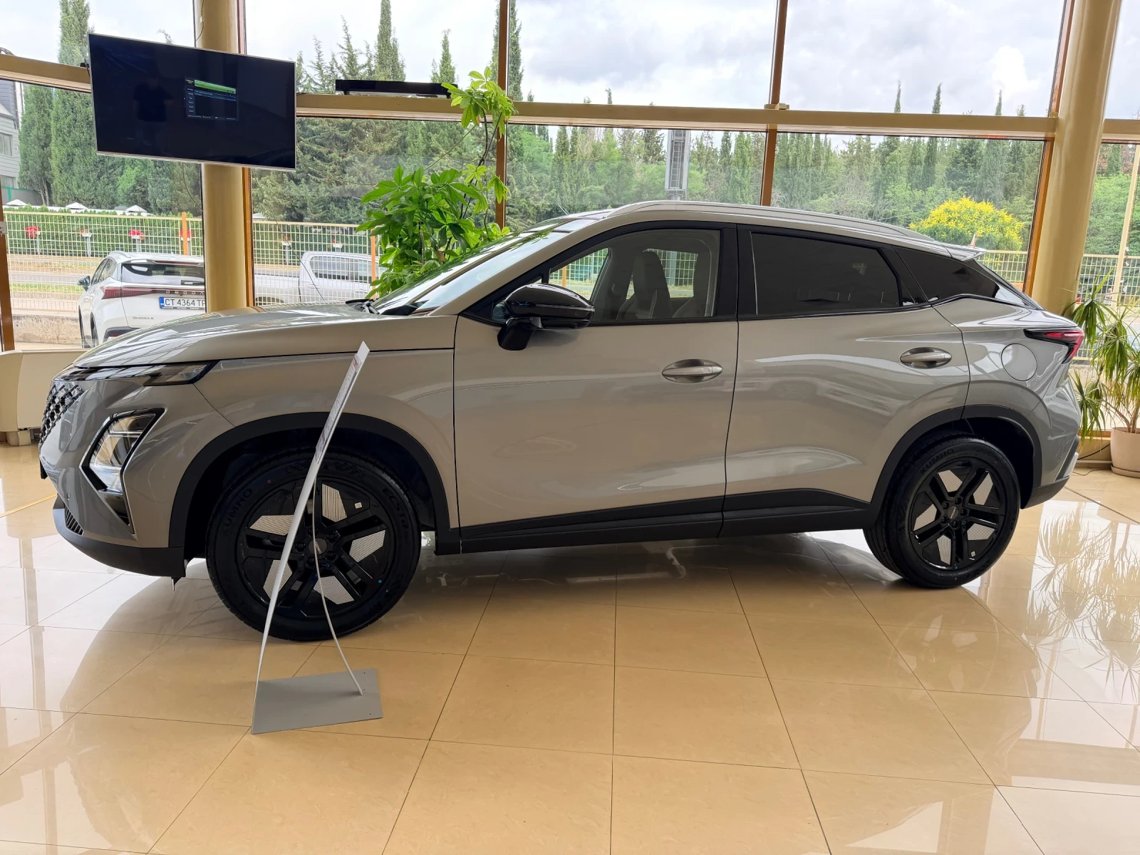 Omoda 5 Premium 7DCT FWD , снимка 4 - Автомобили и джипове - 55023099