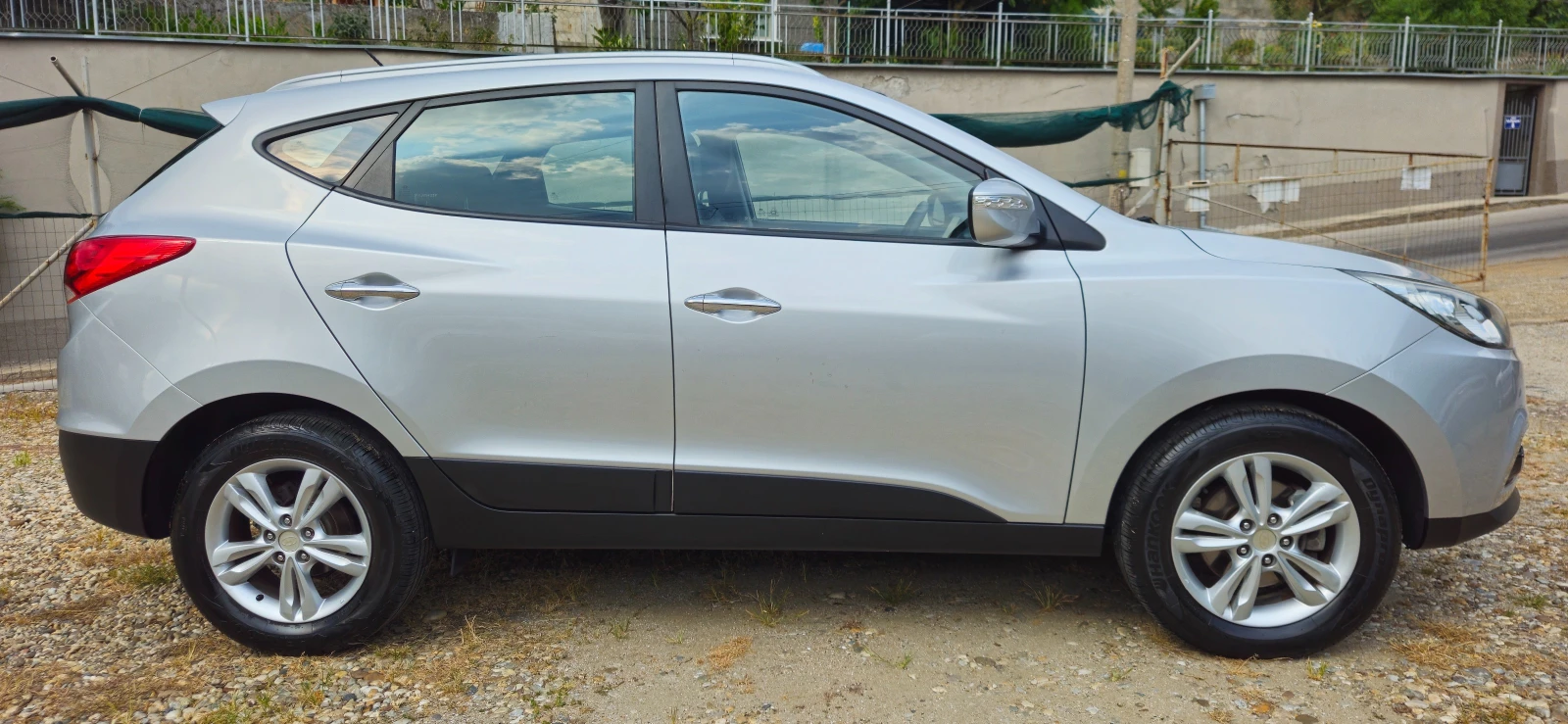 Hyundai IX35 1, 7CRDi-116kс* 2013г* ЕВРО5Б* НАВИ* КАМЕРА* КОЖА*, снимка 11 - Автомобили и джипове - 55902058