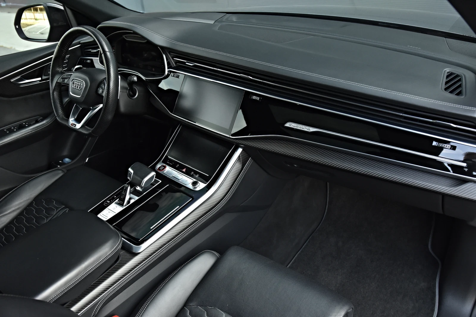 Audi RSQ8 Carbon-ceramic!B&O!Head-up!Pano!Exclusive!, снимка 12 - Автомобили и джипове - 56041779