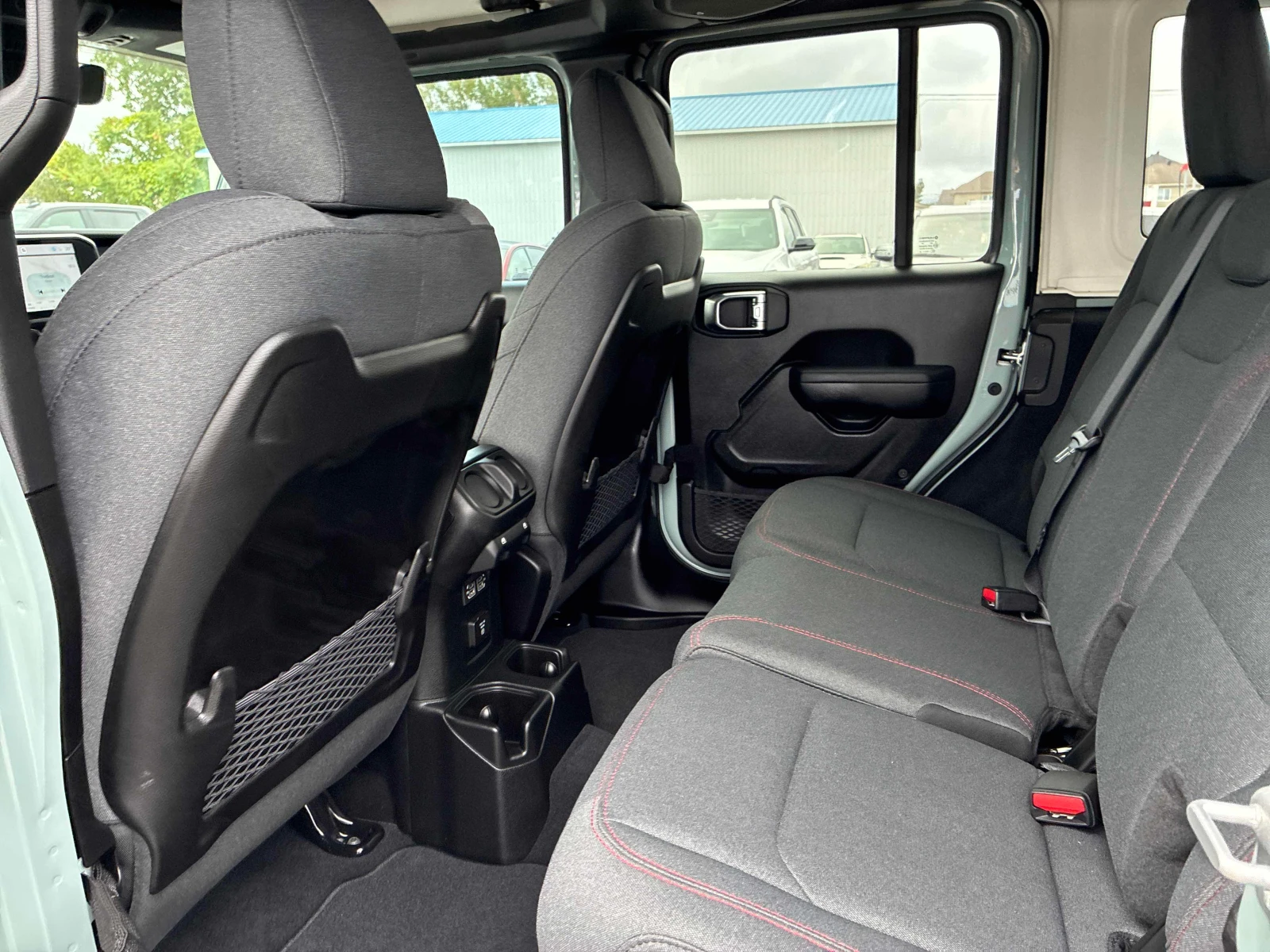 Jeep Wrangler Rubicon* CARFAX* АВТОКРЕДИТ БЕЗ ПЪРВОНАЧАЛНА ВНОСК, снимка 12 - Автомобили и джипове - 56068758