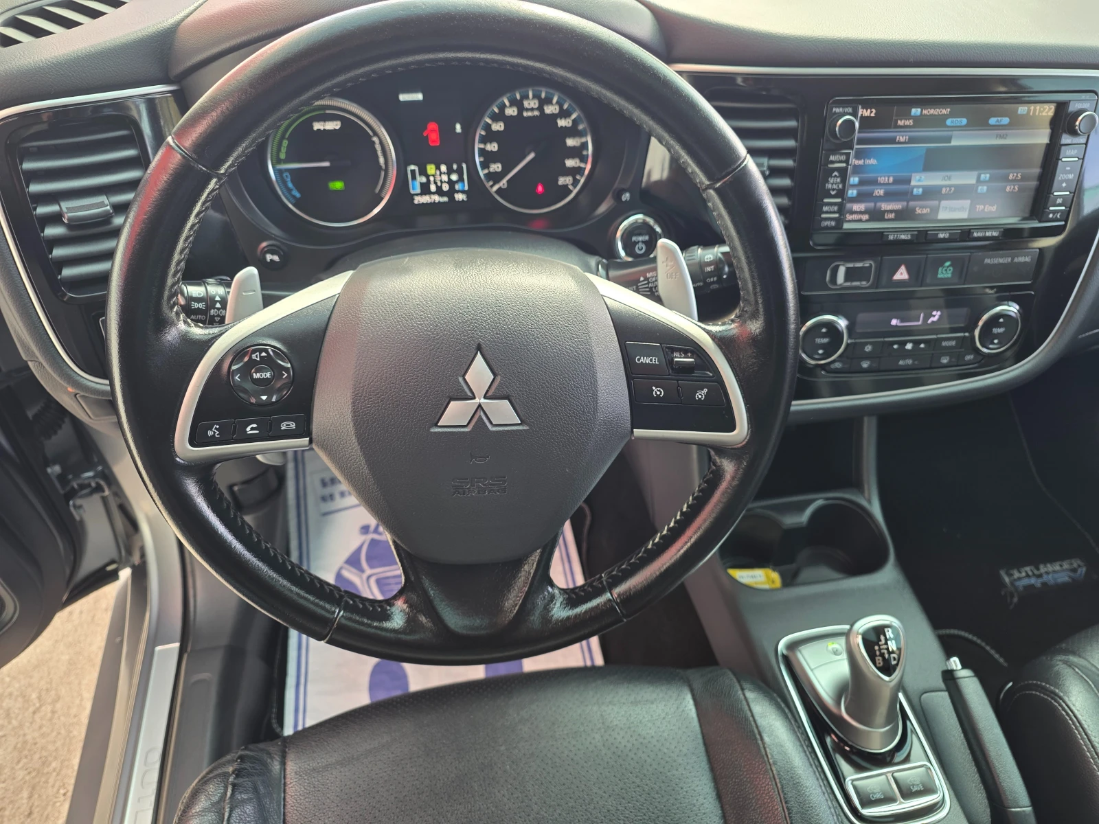 Mitsubishi Outlander 2.0i Phev-4wd /Auto/Navi/Koja/Camera/Xenon/L | Mobile.bg � ����������� 10