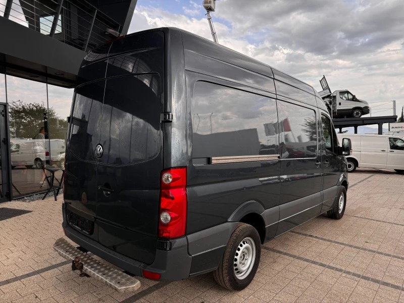 VW Crafter 2.5TDI Клима L2H2 , снимка 6 - Бусове и автобуси - 46459485