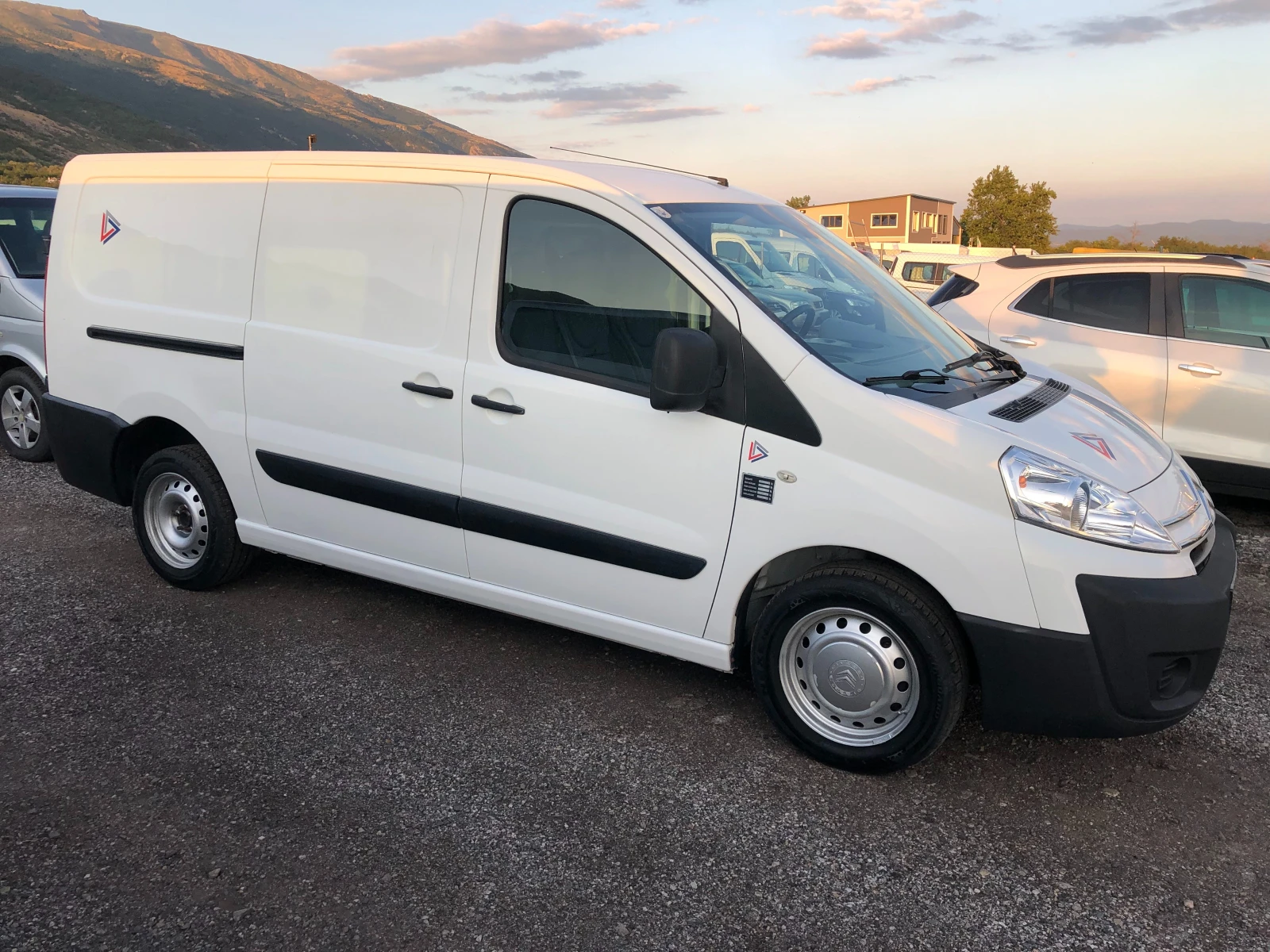 Citroen Jumpy 2.0 HDI - изображение 5