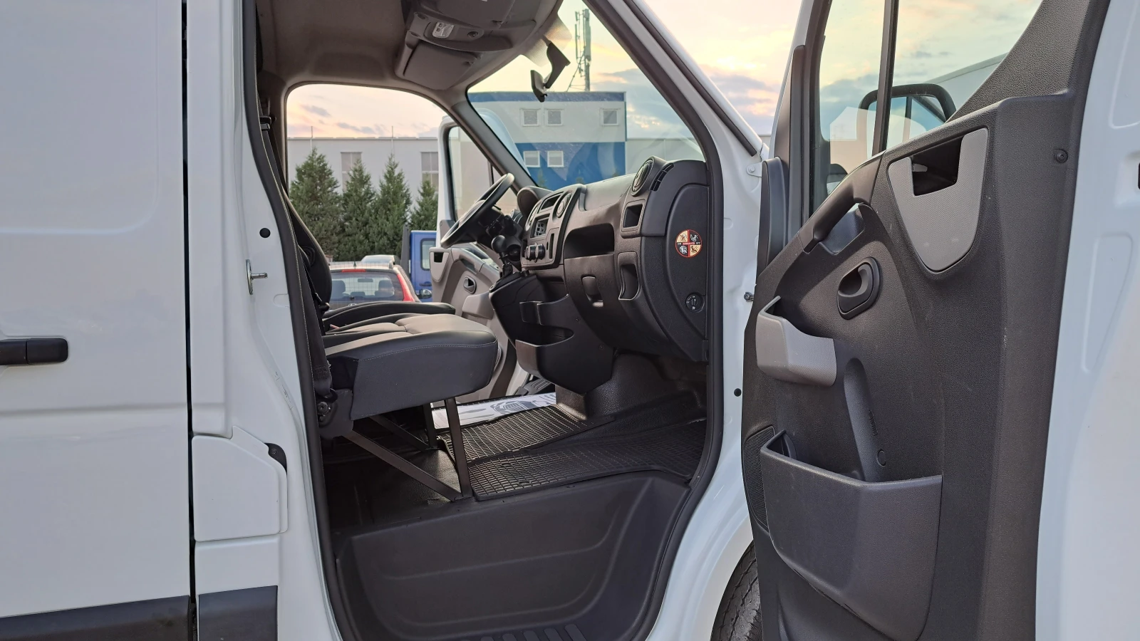 Renault Master 2.3DCI-6ск/101000км!!!/КЛИМАТИК/КОЖЕН САЛОН/ - изображение 9