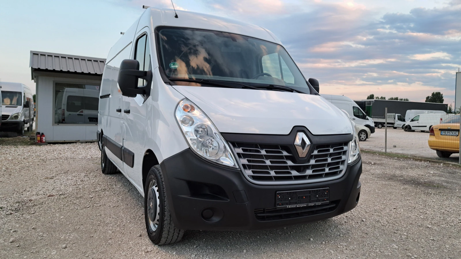 Renault Master 2.3DCI-6ск/101000км!!!/КЛИМАТИК/КОЖЕН САЛОН/ - изображение 2