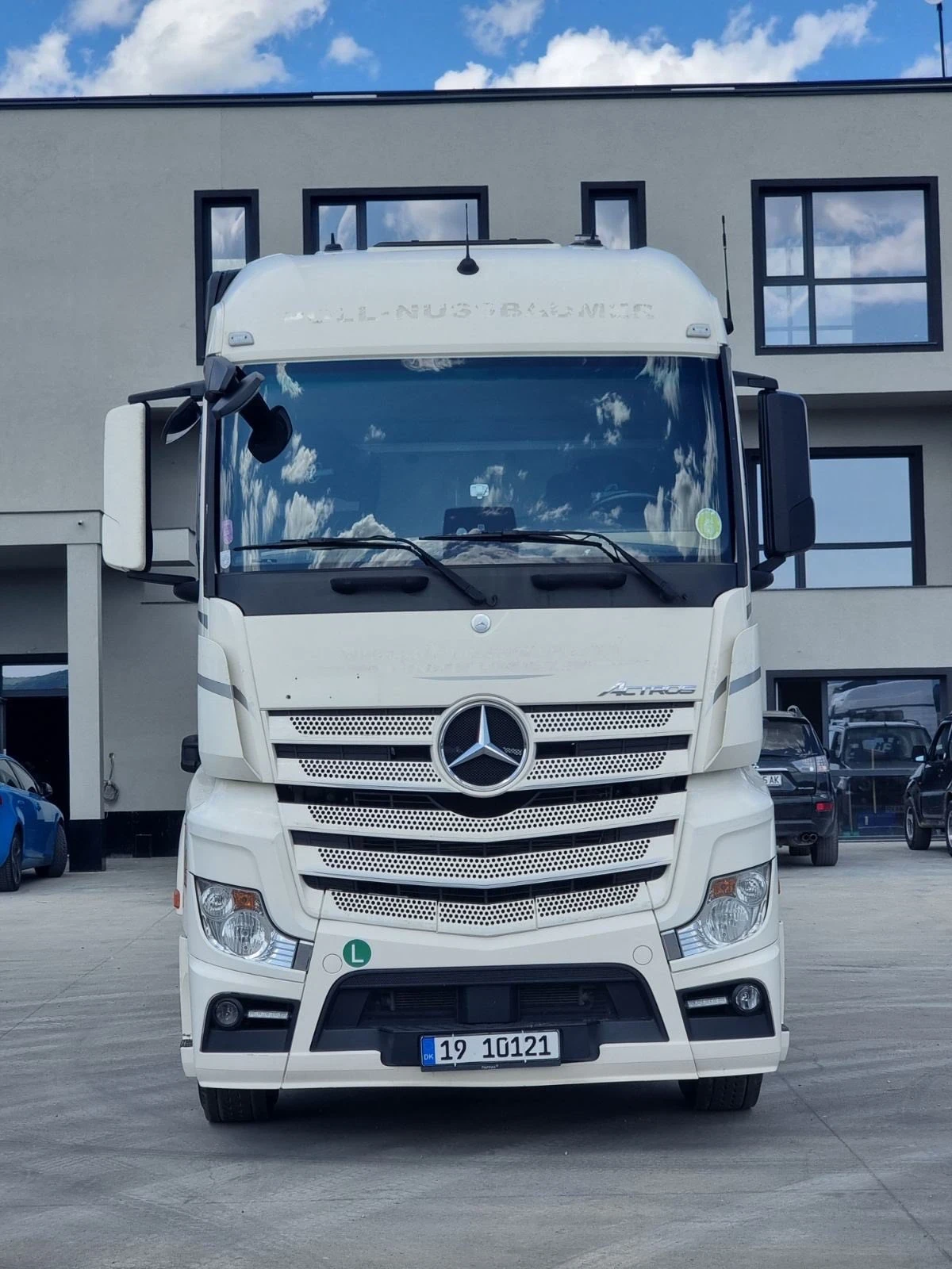 Mercedes-Benz Actros 18.46 2 БР. - изображение 4