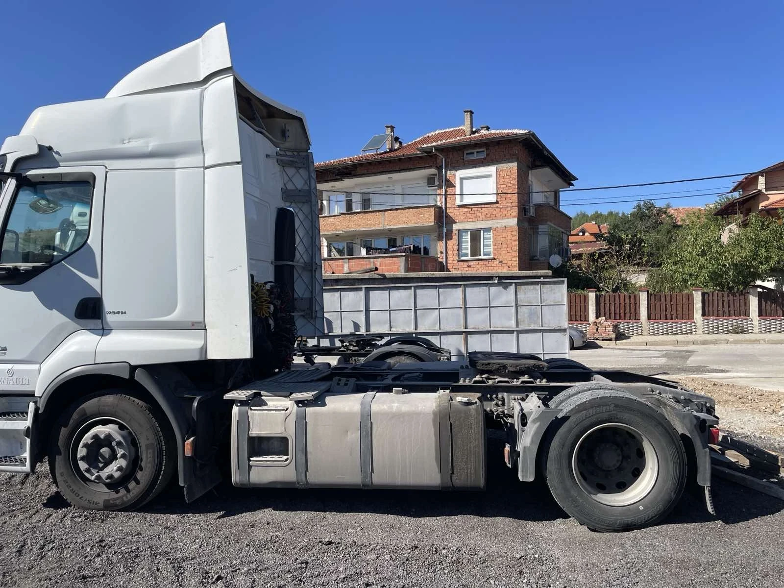 Renault Premium 5 EEV - изображение 2