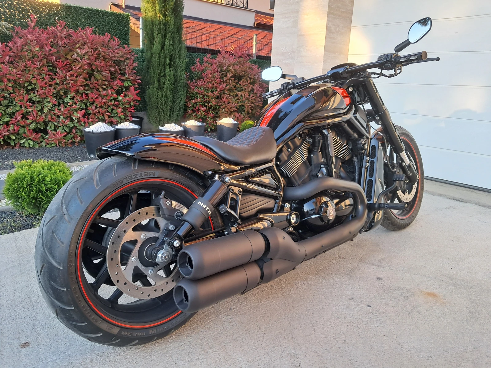 Harley-Davidson V-Rod NIGHT-ROD-ABS -CUSTOM-КАТО НОВ, снимка 4 - Мотоциклети и мототехника - 52524191