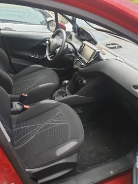 Peugeot 208 1.4, снимка 7